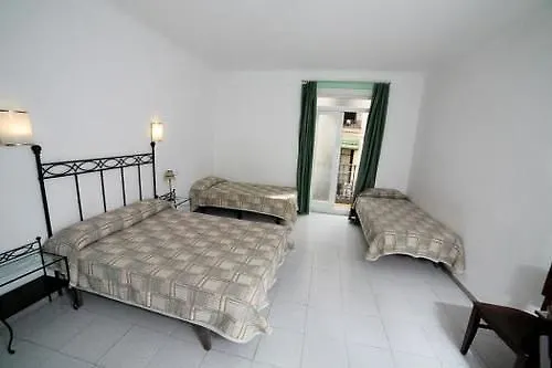 Hotel Peninsular Βαρκελώνη 0*,
