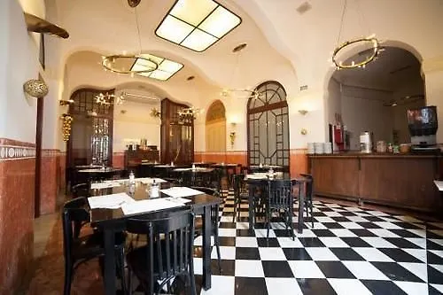 Hotel Peninsular Barselona İspanya
