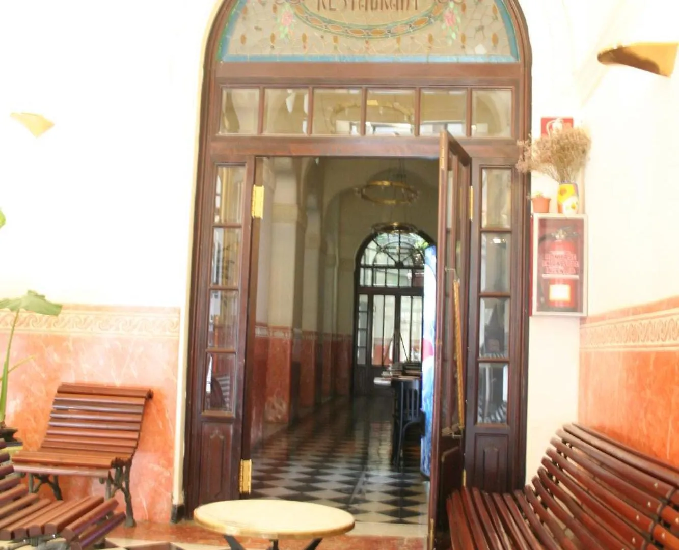 ברצלונה Hotel Peninsular
